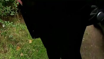 NYMPHO Khloe Kapri يريد يكس مترجم عربي أن يمارس الجنس مع الحمار