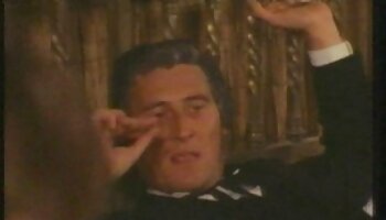سيدة سكس سحاق عربي مترجم ناضجة المشاغب اللعب مع بوسها الرطب